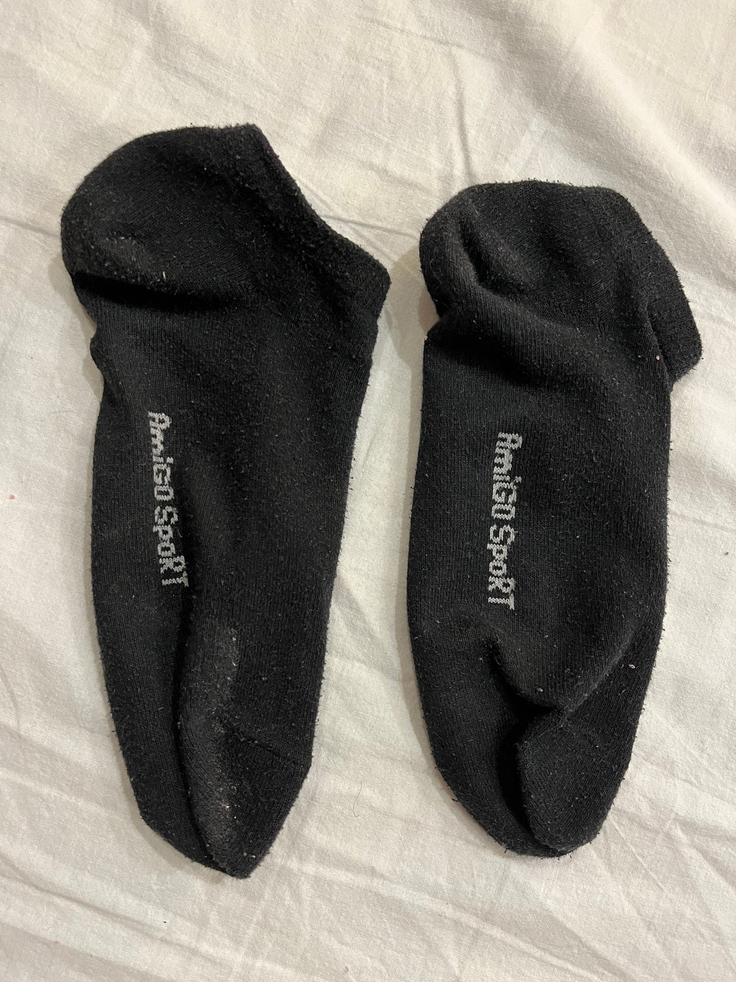 Black ankle socks