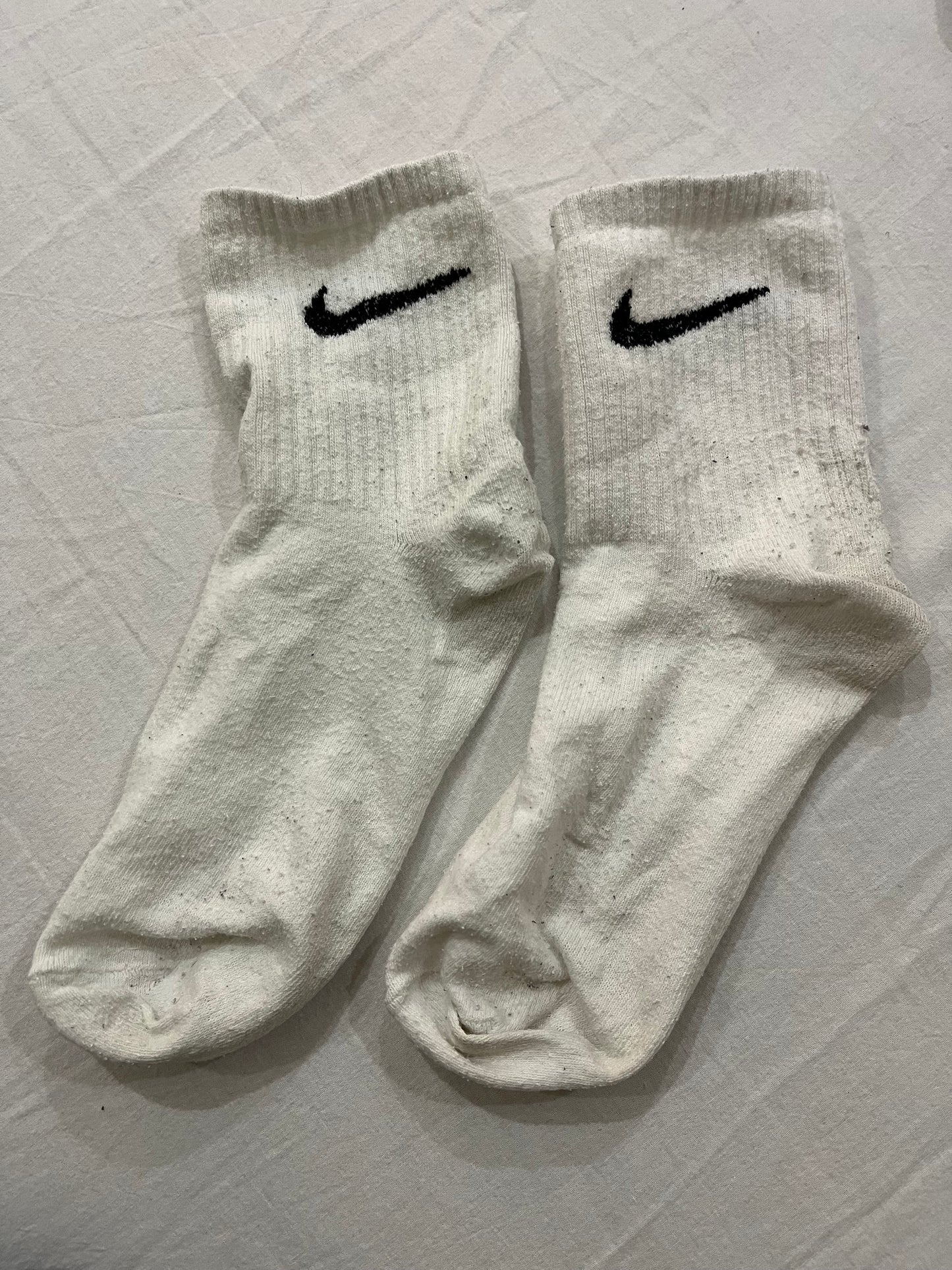 White Nike crew socks
