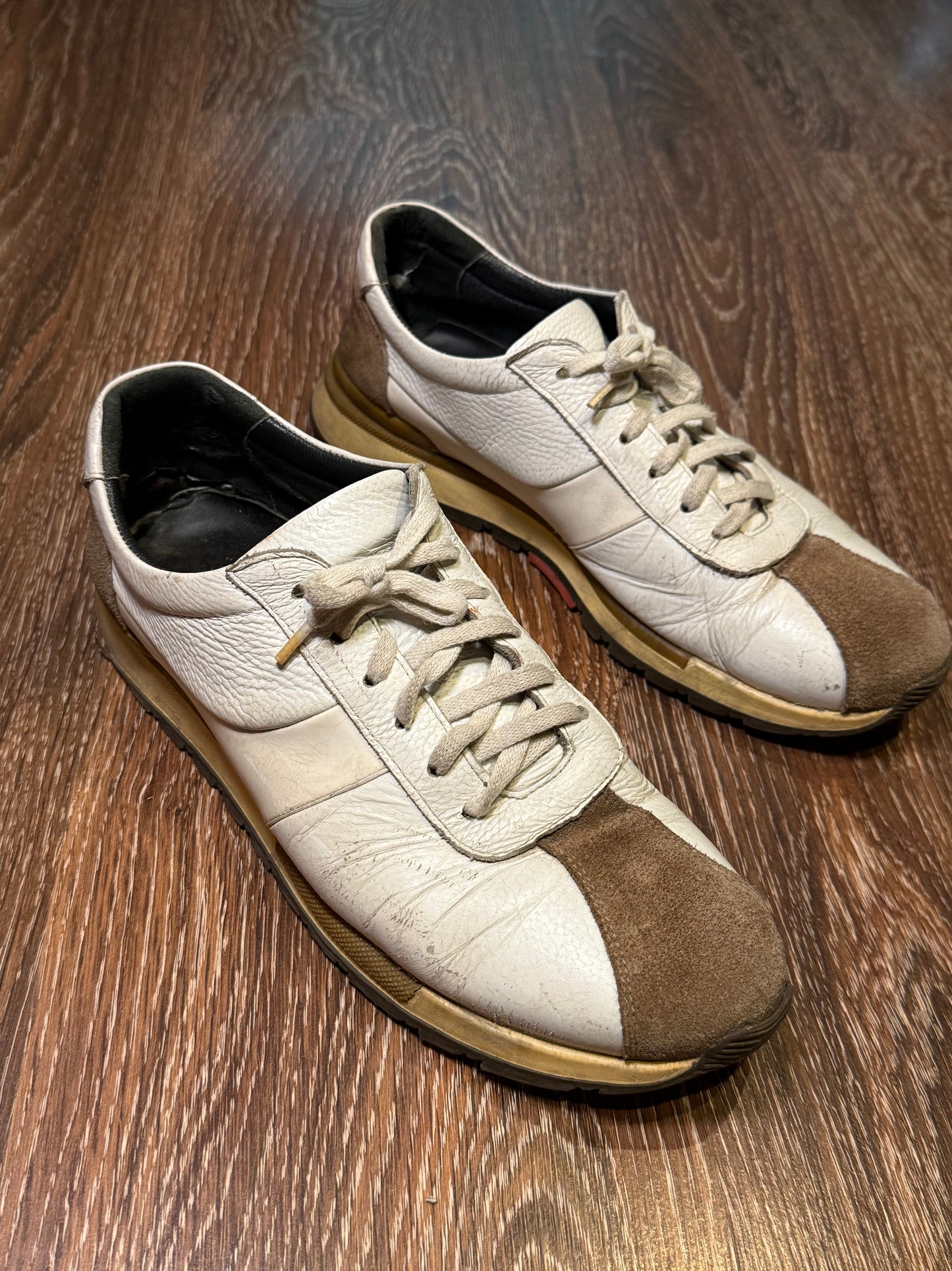 White & brown genuine leather no-name brand trainers