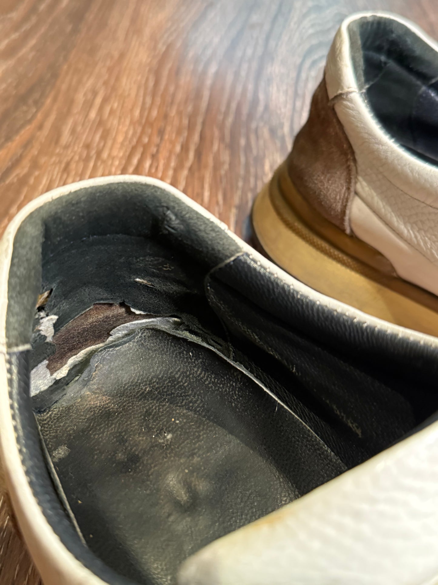 White & brown genuine leather no-name brand trainers